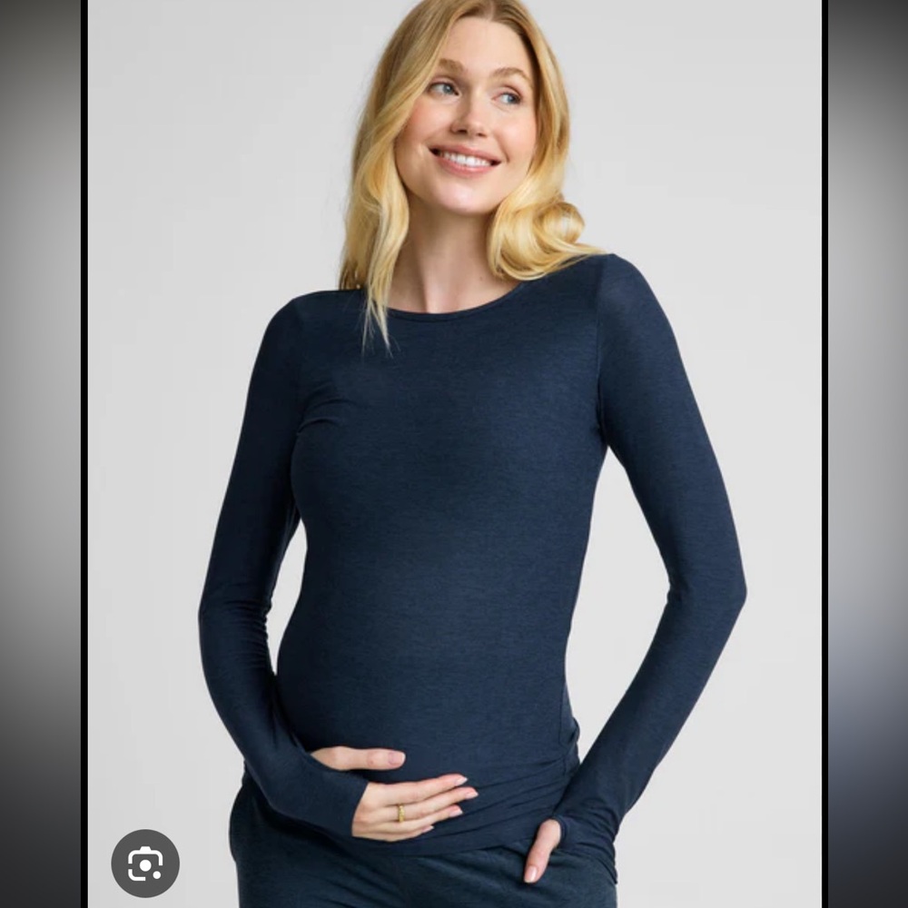 NWT Featherweight Count On Me Maternity Crew Pullover Size XS